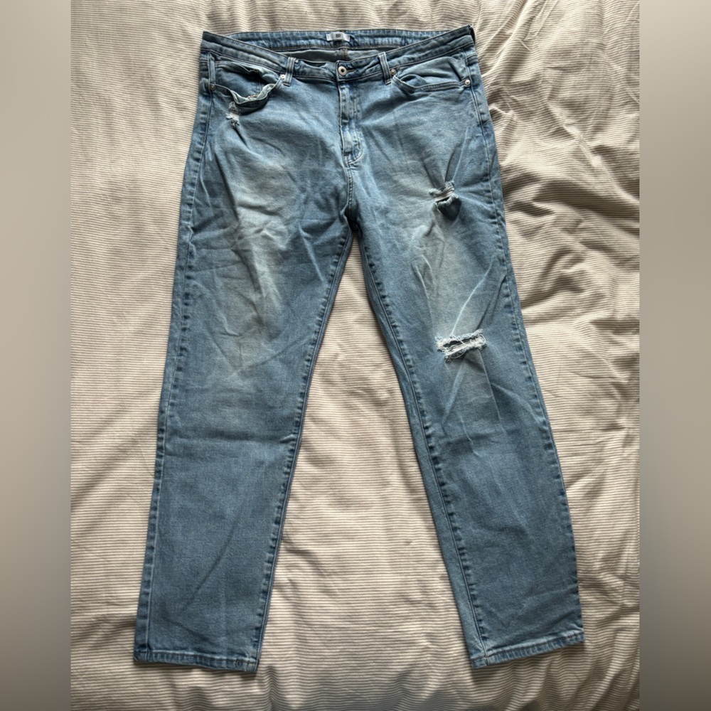 B.P. Distressed Lightwash Jean